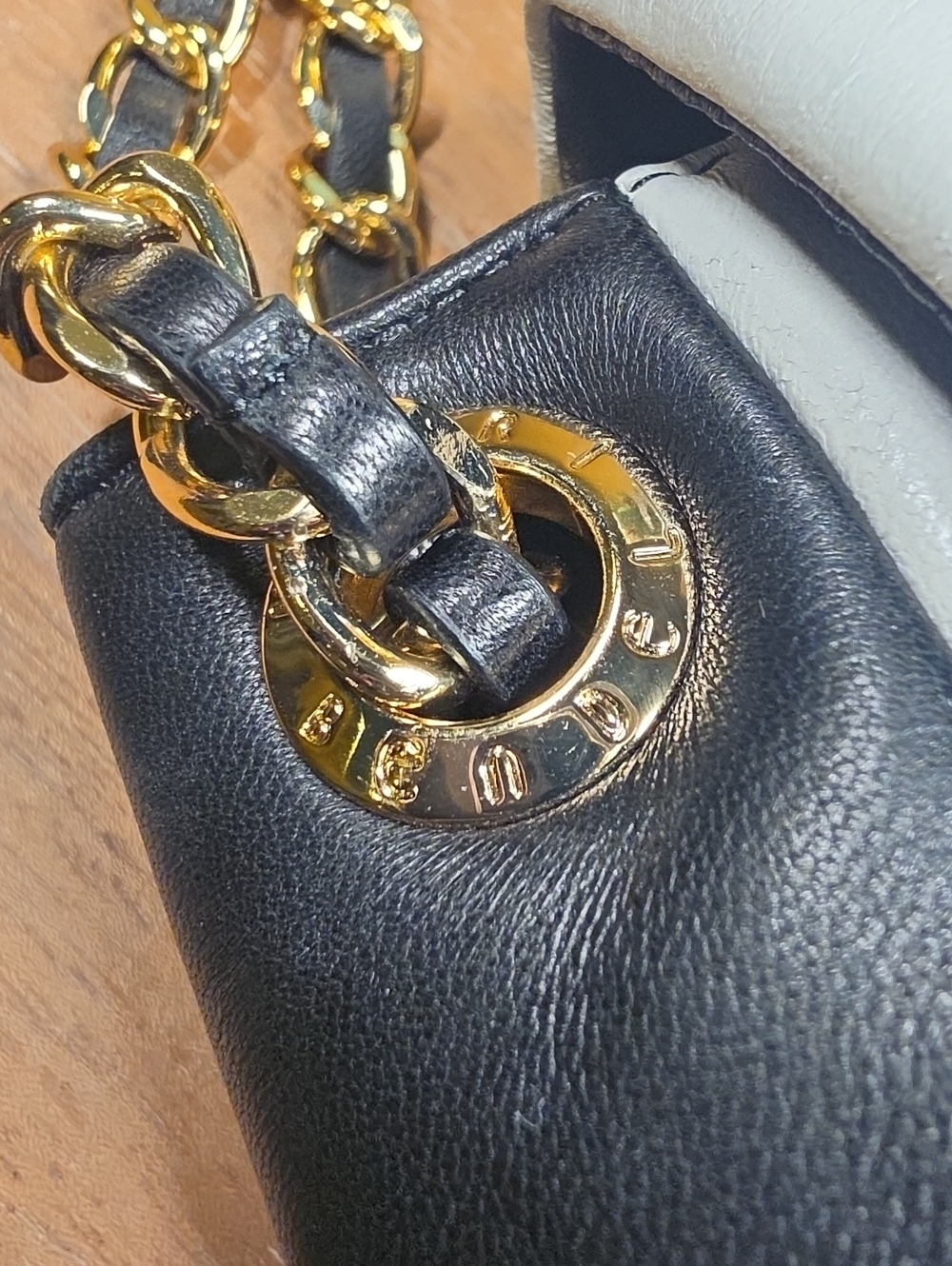 henri bendel Patchwork 712 5th Ave. Collectors Bag w/ Wallet (Retail $826) - Picture 9 of 16